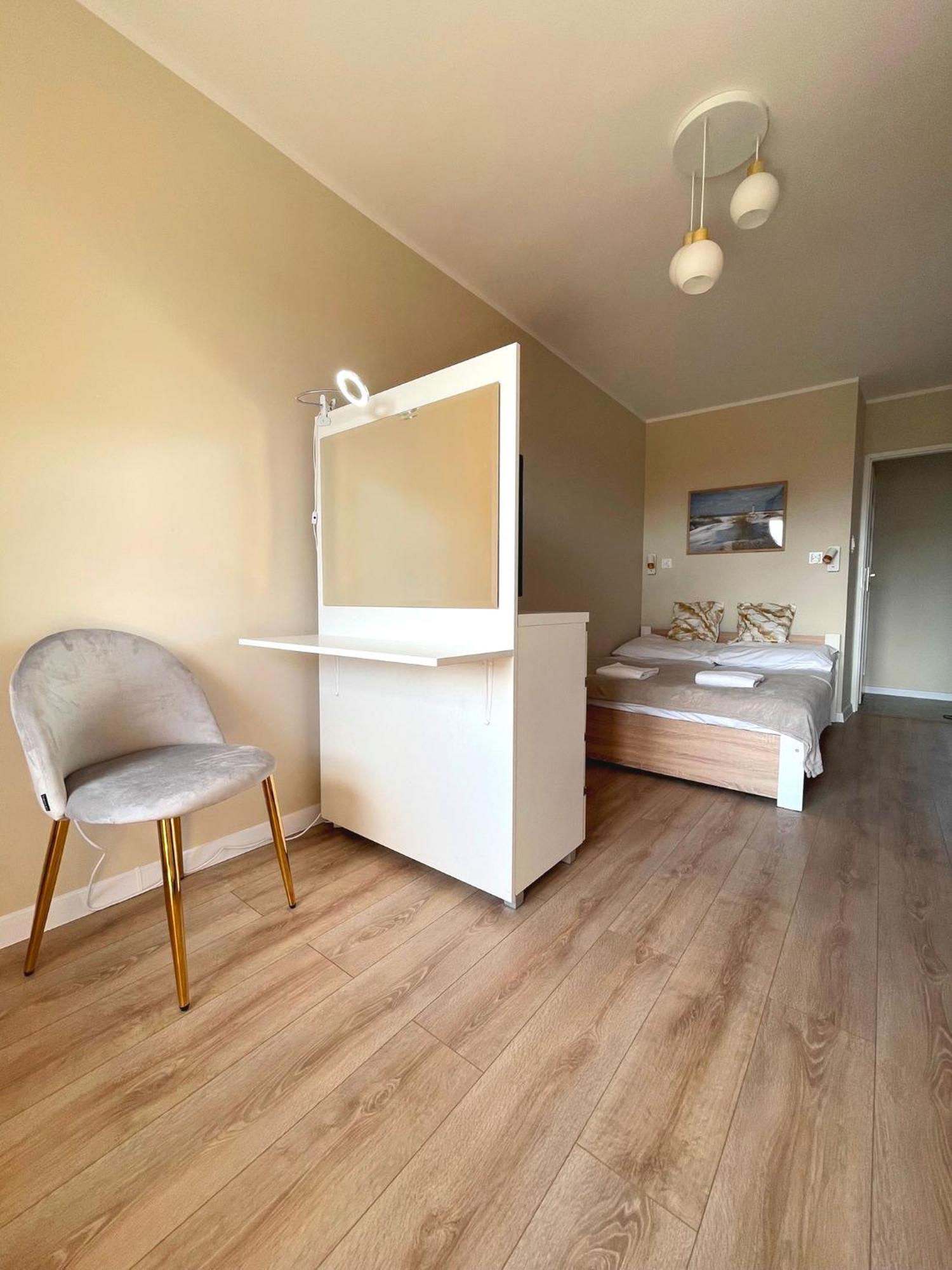 Apartament Konstytucji - Centrum Swinoujscie Exterior foto